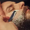Afeitado profesional: un acabado perfecto en rostro y cabeza