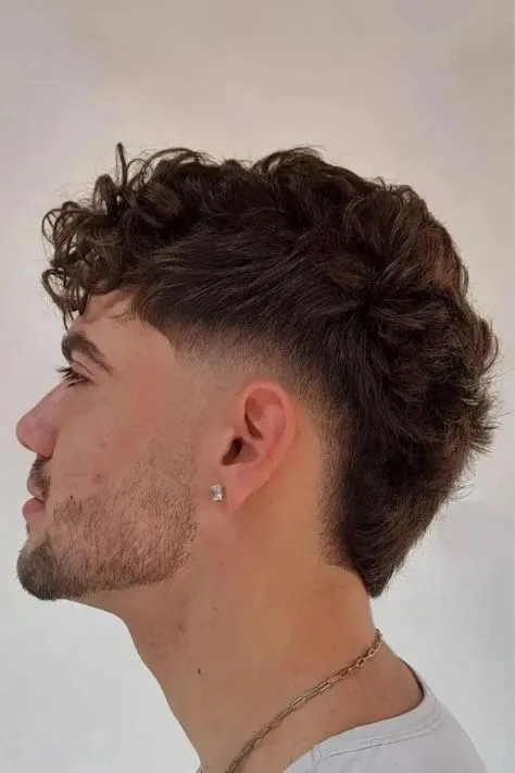 corte mullet moicano